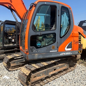 Excavadora de cadenas Doosan dx85 usada original de Corea con motor Yanmar en venta - Product Image 4