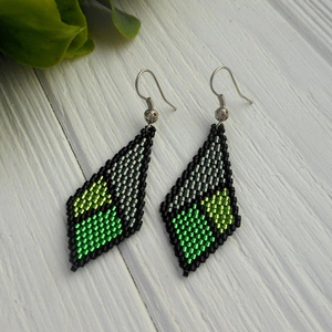 Colección artesanal de pendientes con cuentas Miyuki - Product Image 1