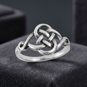 Anillo de Cóctel Clásico Hecho a Mano con Engaste de Plata de Ley 925 con Diseño Celta Entrelazado Natural, Certificado IGI, de Alta Calidad - Product Image 3