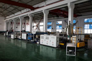 เครื่องอัดรีดแผ่นกลวง PP สําหรับทํา<span class=keywords><strong>แผ่น</strong></span>ลูกฟูก PP กลวงพลาสติก PP - Product Image 2