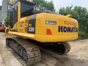 Excavatrice sur chenilles hydraulique Komatsu PC220-8 d'occasion, entièrement testée et de qualité supérieure, à prix raisonnable, à vendre. - Product Image 6