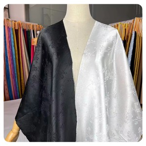 TELA <span class=keywords><strong>POR</strong></span> METROS TELA <span class=keywords><strong>DE</strong></span> ALTA CALIDAD ELÁSTICO SUAVE ALTA MODA TELA <span class=keywords><strong>DE</strong></span> JACQUARD <span class=keywords><strong>DE</strong></span> SATÉN <span class=keywords><strong>DE</strong></span> <span class=keywords><strong>SEDA</strong></span> PARA VESTIDO <span class=keywords><strong>DE</strong></span> MUJER - Product Image 1