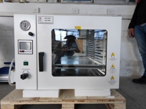 Four à vide industriel CHINCAN DZF-6050 avec écran LCD pour séchage en laboratoire - Product Image 3