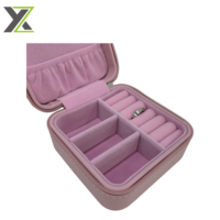Boîtes de rangement pour bijoux, bagues et boucles d'oreilles en cuir PU doux au toucher, avec fentes, pour voyage, en carton recyclable, avec mousse floquée