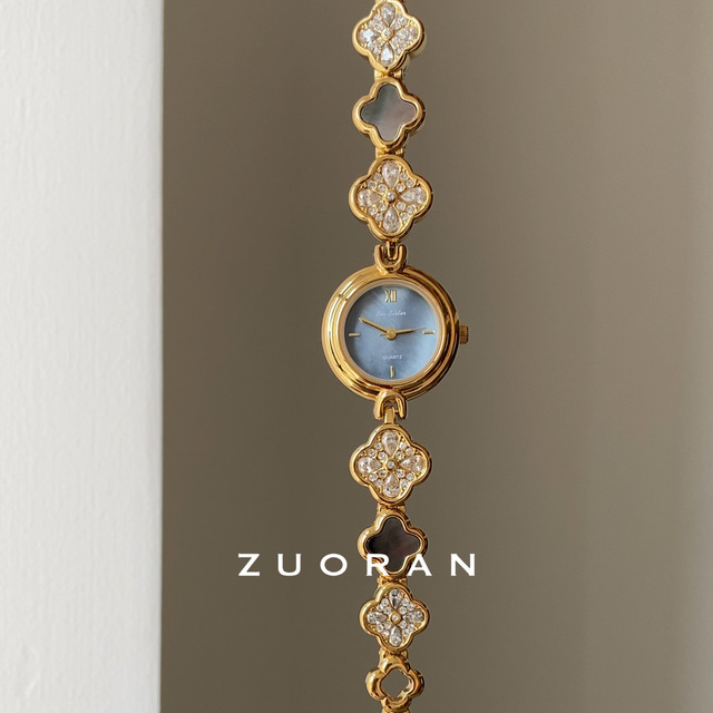 Vintage Quartz Watch Mother-of-pearl Dial Four-leaf Clover With Diamonds Luxury Exquisite Niche and High-end Ladies Watch