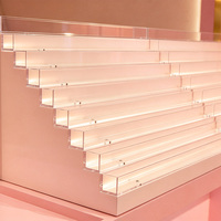 Table de présentation de parfums sur mesure, mobilier de présentation pour la vente au détail, étagère en verre, métal et bois pour les magasins de cosmétiques, présentation de flacons en boutique