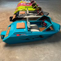 Mini Jet Boat Jetski élégant pour les amateurs de sports nautiques dans les stations balnéaires, design moderne et performances fiables