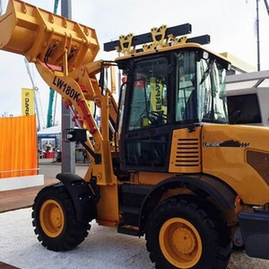 Chargeuse sur pneus originale 1,8 tonne 55 kW LW180KV la plus vendue pour la construction avec godet 4-en-1, mini-chargeuse sur pneus 4x4 - Product Image 5