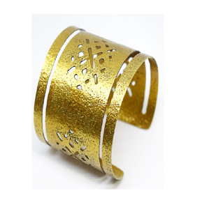 2025 Christmas African Gold Square <b>Leaf</b> Hammered Brass Gold Jewelry Armband Bracelets <b>Light</b> Weight Lock Bracelet - Product Image 3
