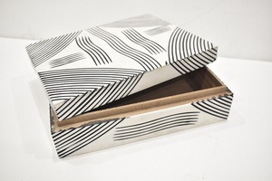 Modern <b>Black</b> & White Abstract Line Decorative Storage Box with Lid and Resin Organizer for Home Décor & Keepsakes at Best Price - Product Image 6