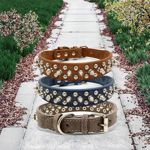 Collar Ajustable de Cuero Genuino de Lujo Ecológico para Perros Pequeños con Diseño de Púas, Liberación Rápida y Decoración con Remaches - Product Image 2