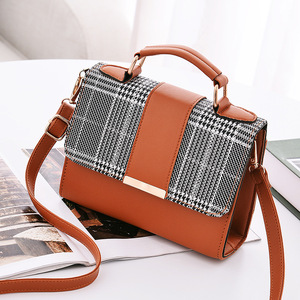 Bolso de hombro elegante de lujo para mujer, bolso cruzado a la moda con patrón a cuadros en blanco y negro, uso diario - Product Image 5