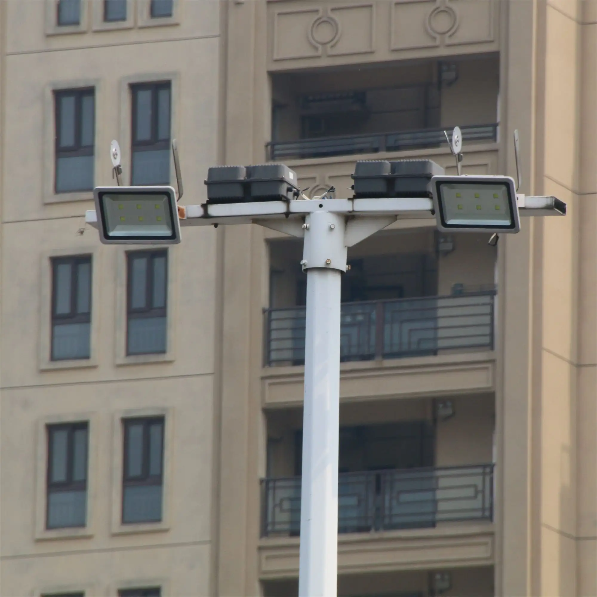 Shuntai lampu jalan, tiang cahaya teleskopik aluminium digunakan untuk lapangan tenis 3M 4M 6M 8M 10M