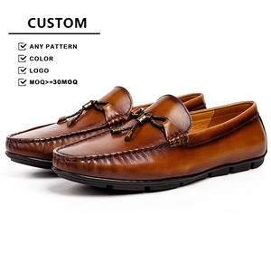 Mocassins pour hommes en cuir véritable, style vintage, à pampilles, élégants, décontractés, chaussures habillées confortables pour le bureau - Product Image 3