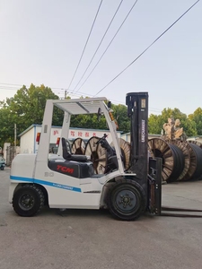 Carretillas elevadoras usadas de alto rendimiento TCM 3T 4,5 m Mini carretilla elevadora diésel Maquinaria de movimiento de tierras Maquinaria de construcción de ingeniería usada - Product Image 3