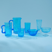 Ensemble de verres à boire Ocean Bubble en verre ambré réutilisable, design moderne et unique, avec texture martelée craquelée, comprenant un gobelet et un bol en verre sur pied, personnalisable