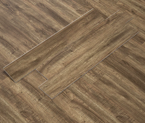 Suelo vinílico SPC silencioso de roble claro de 8 mm de tablones anchos en oferta para sala de estar - Product Image 5