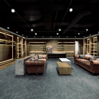 Décoration intérieure professionnelle pour boutique de vêtements pour hommes, présentoirs de vêtements, mobilier de magasin, présentoirs de showroom