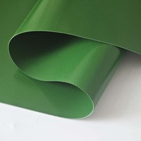 Rouleaux de bâche en PVC 600-900 g/m² Tissu de couverture en PVC pour camions Bâche 3D personnalisée pour piscines