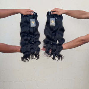 Fournisseurs d'extensions de cheveux humains indiens vierges non traités, naturels, Remy, toutes textures, cuticules intactes, provenant de temples indiens. - Product Image 2