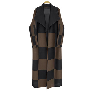 Abaya plissée style Miyake, noir et marron à carreaux, manches longues, devant ouvert, col à revers, robe ample, résistante aux plis, vêtement d'extérieur pour femmes musulmanes - Product Image 1