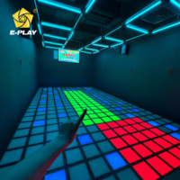 EasyPlay Jeu de grille interactive d'intérieur à mouvement 3D en PVC, pour 2 à 9 joueurs, pour espaces compacts, machine d'arcade Dance Dance Revolution