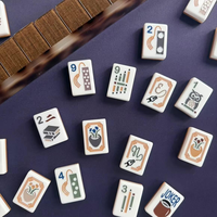 Jeu de Mahjong américain avec tuiles en acrylique à motifs de dessins animés, dos en écaille de tortue, jeu de table complet pour les fêtes et les cadeaux