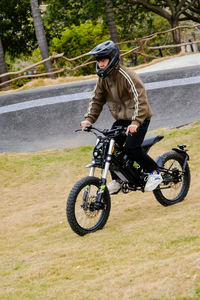 Win Rider 7500W 35AH Sin escobillas 80 km/h Motocicleta eléctrica de tierra para adultos - Product Image 4