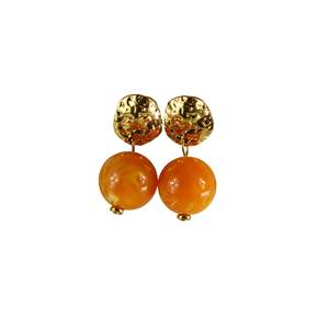 Boucles d'oreilles pendantes tendance en forme de boule, plaquées or PVD, en acier inoxydable 316L, durables et résistantes, avec perle orange - Product Image 1