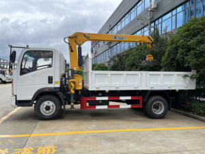 รถบรรทุก HOWO 4x2 ขนาดเล็ก ติดตั้งเครนบูมตรงแบบยืดหดได้ 3 ตัน 3.2 ตัน พร้อมกระบะยกข้าง - Product Image 3