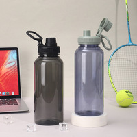 Bouteille d'eau isotherme réutilisable en plastique de 1000 ml avec poignée et paille, design classique à thème festif, étanche, pour festivals et activités en extérieur