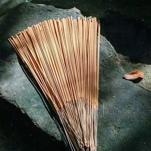 Bâtonnets d'encens en bois de santal naturels faits à la main pour usage religieux, offrandes bouddhistes, culte à domicile - Product Image 1