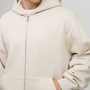 Ensemble de survêtement deux pièces pour homme, blanc cassé, délavé, minimaliste, personnalisé, comprenant un sweat à capuche zippé intégral et un pantalon de survêtement large longueur ras du sol - Product Image 3
