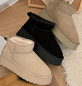 Commercio all'ingrosso della fabbrica scarpe di design di moda invernale di alta qualità marca carina soffice caviglia nuovi stili stivali da neve per le donne - Product Image 2