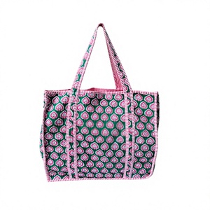 Bolsos de hombro para dama de honor bohemios hechos a mano con múltiples parches de algodón acolchado grande para mujer - Product Image 1