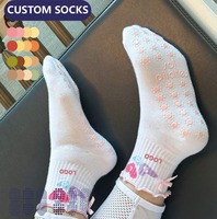 Chaussettes de yoga personnalisées haut de gamme, conçues avec des styles de qualité supérieure, chaussettes de yoga de sport confortables