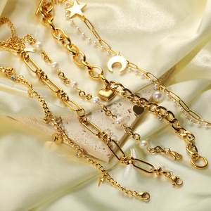 สร้อยข้อมือแฟชั่น สร้อยทองประดับมุก จี้รูปพระจันทร์ ดาว และสายฟ้า เครื่องประดับสำหรับทุกเพศ ของขวัญ - Product Image 3