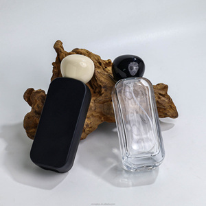 Botella de <span class=keywords><strong>Perfume</strong></span> Cuadrada de Vidrio de Alta Calidad <span class=keywords><strong>XS</strong></span> de 50 ml con Pulverizador, Impresión Serigráfica, Negro Mate, Botella Vacía Exquisita, Modelo 0055 - Product Image 5