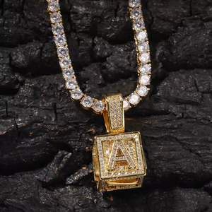 Pendentif de lettres initiales en <span class=keywords><strong>orgonite</strong></span>, plaqué or 14k, dés carrés cz, diamant glacé, collier de lettres, vente en gros - Product Image 4
