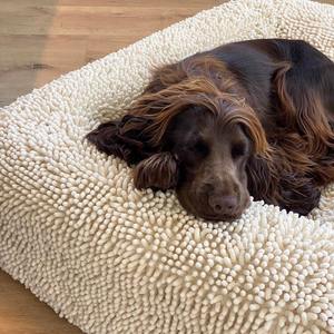 Maßgefertigtes Luxus Hundesofa, Orthopädisches Hundebett aus Memory-Schaum, Große Kuschelige Hundecouch aus Knalligem Stoff - Product Image 4