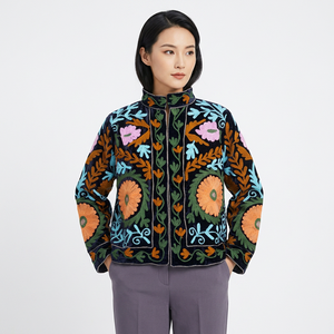 Veste matelassée en velours brodé floral bohème ART&ART Rajasthan pour femme, hiver automne, coton écologique, coupe-vent - Product Image 1