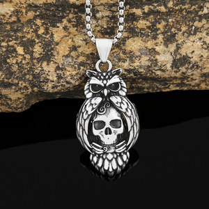 Yunnique – collier avec pendentif hibou en acier inoxydable, design de crâne, bijoux de mode de Style Punk pour hommes - Product Image 1
