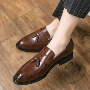 Zapatos de Lujo para Hombre, Mocasines de PU Sin Cordones, Estilo Casual de Negocios, Marca de Diseñador, con Borlas, Perfectos para Combinar con Trajes - Product Image 6