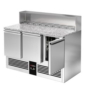 GGM Gastro Saladette PREMIUM - 1368 mm - 3 portes - avec dessus en acier inoxydable pour 8x GN 1/6 - Product Image 4