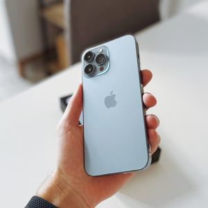 Téléphone mobile d'occasion Grade-A pour 13 Pro, 99 % neuf, écran 6,7 pouces, 6 Go de RAM, LTE 5G, appareil photo double 12 MP, garantie 1 an, États-Unis - Product Image 1