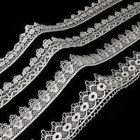 Bordure en dentelle blanche en polyester brodée sur mesure, style et couleur personnalisés, pour accessoires de vêtements et décoration