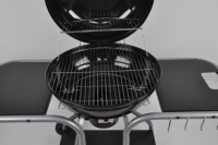 Barbecue à charbon de bois moderne et luxueux NL de 22 pouces avec chariot, structure en fer, finition émaillée et tables latérales double face pour les fêtes