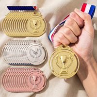 Médaille de récompense sportive en métal doré 3D pour la course de marathon, les compétitions et les jeux d'enfants en plein air, avec ruban – Vente en gros