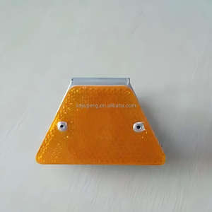 عاكس ضوئي للطرق أبيض عالي الكثافة من الألومنيوم المطلي بالبلاستيك لحواجز الطرق السريعة وحركة المرور - Product Image 6