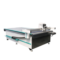 Machine de découpe CNC à couteau oscillant pour cuir véritable, cuir PU, empeignes de chaussures et fabrication de sacs